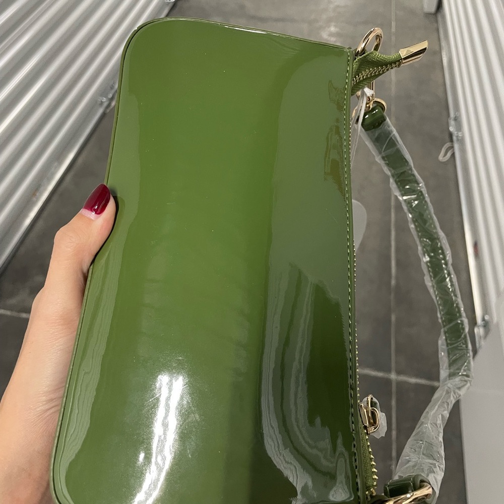 Green Princess Polly Purse - Picture 2 of 3